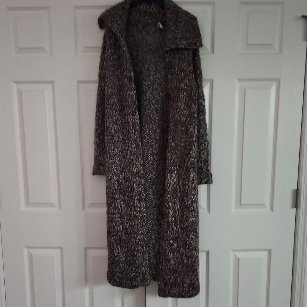 J. Jill Textured Knit Cape in Black and Gray